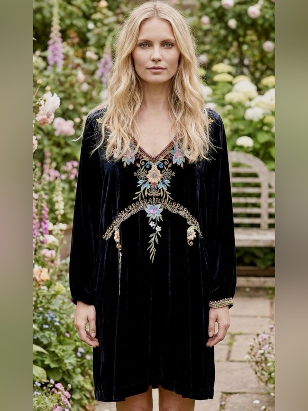 Johnny Was Esther Black Velvet Embroidery Mini Dress Long Sleeves SZ XS EUC